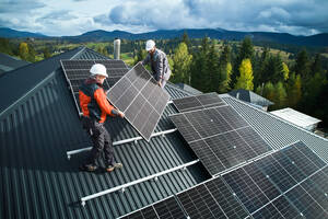Montage Solarpanelen
